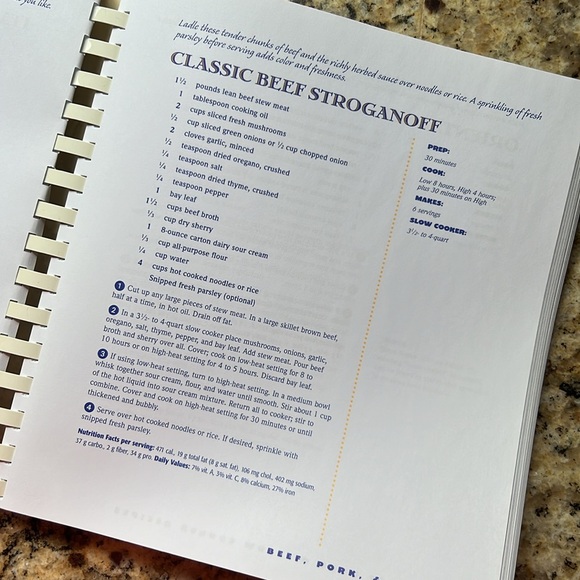 The Biggest Book of Slow Cooker Recipes cookbook - Picture 5 of 6